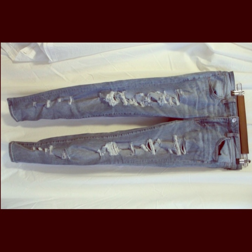 American eagle skinny very ripped jeans